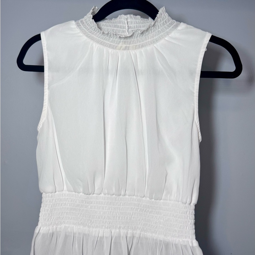 Elegant White Sleeveless Blouse